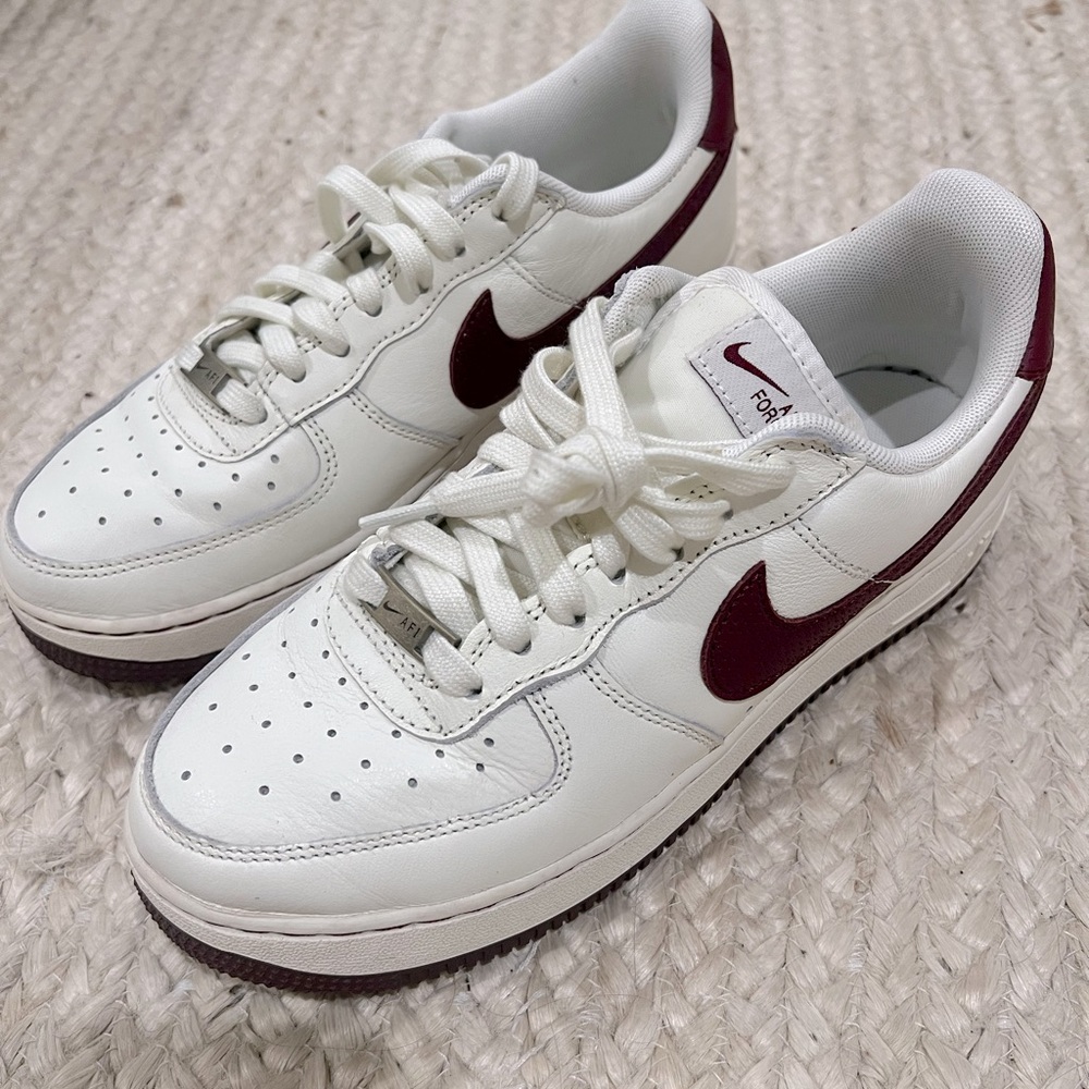 Nike Air Force 1s. Cream and burgundy color way. In amazing condition.